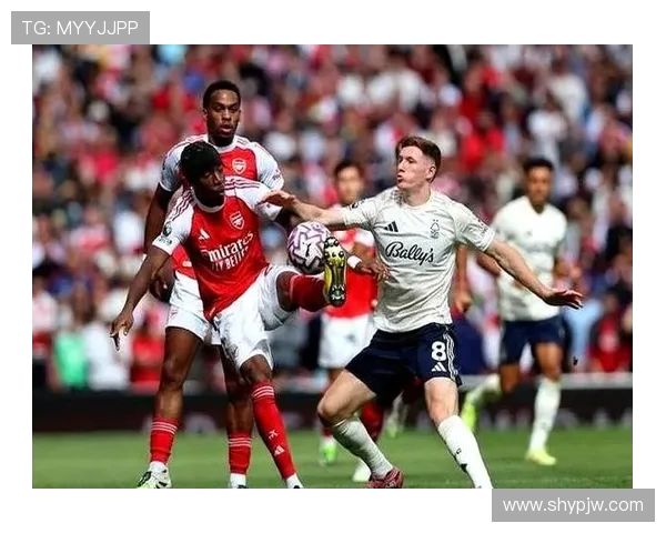 马杜埃凯四次成功过人五次关键传球三次抢断展现全面能力 马杜埃凯四次成功过人五次关键传球三次抢断展现全面能力