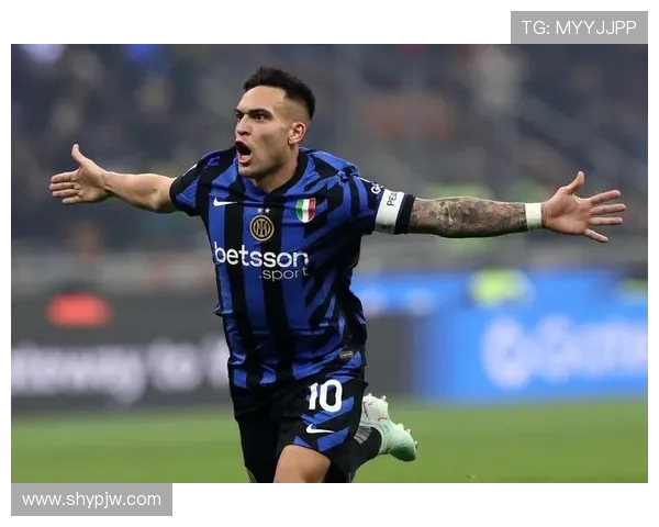 西媒称劳塔罗伤情或为假消息意在迷惑巴萨备战策略 西媒称劳塔罗伤情或为假消息意在迷惑巴萨备战策略